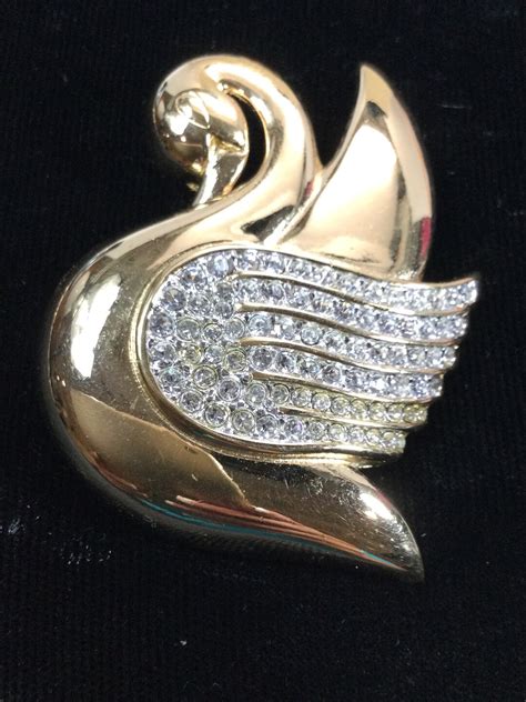 givenchy swan